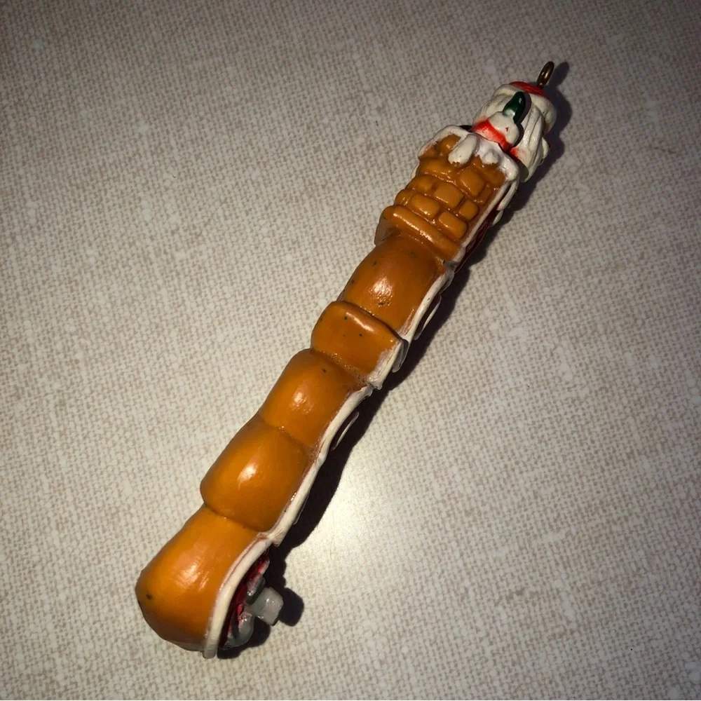 Vintage‎ Hallmark 1980 Santa Claus Chimney Christmas Tree Ornament